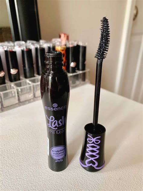 Mascaras Essence .